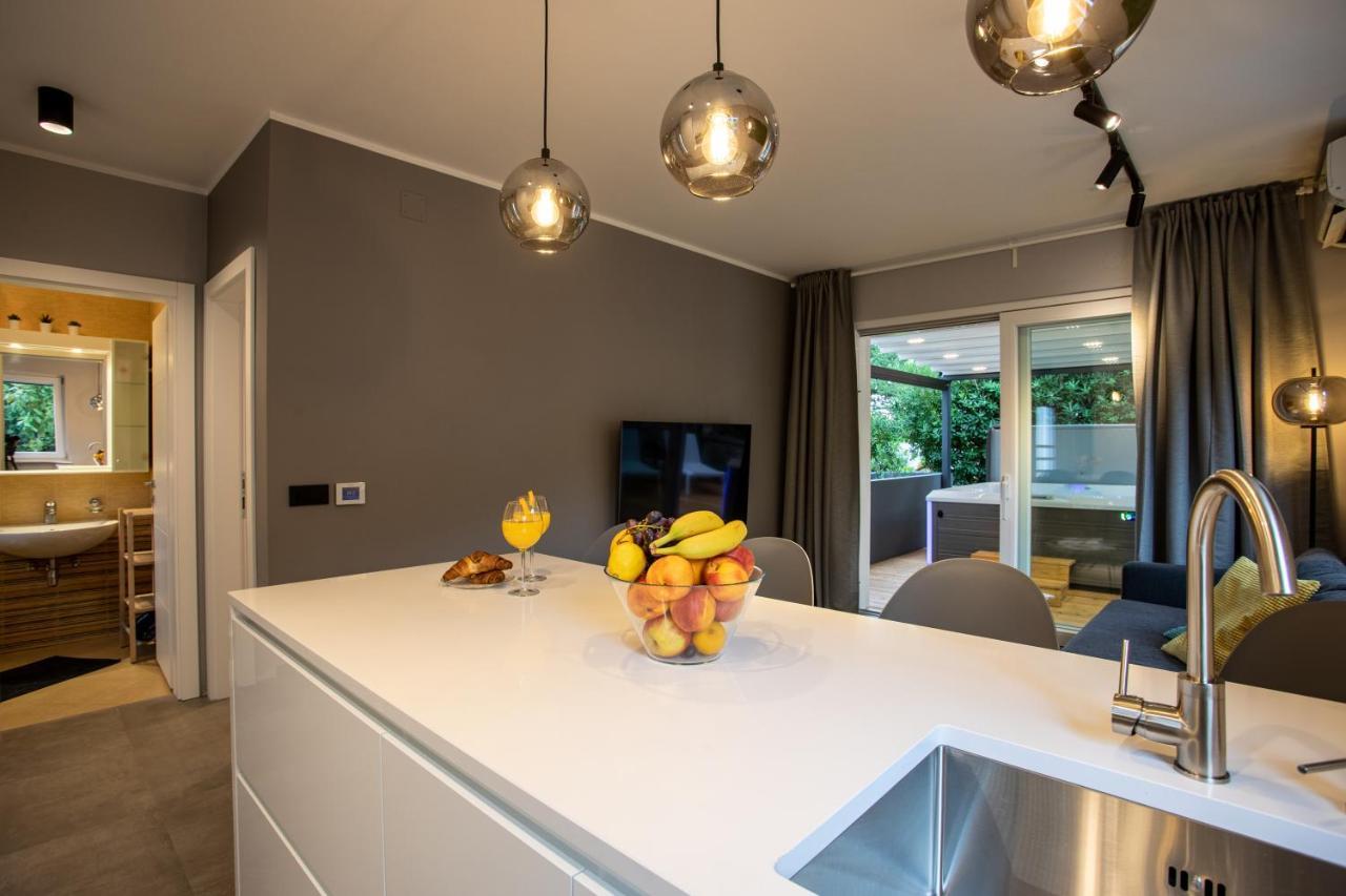 Happy Apartments Baska Екстериор снимка