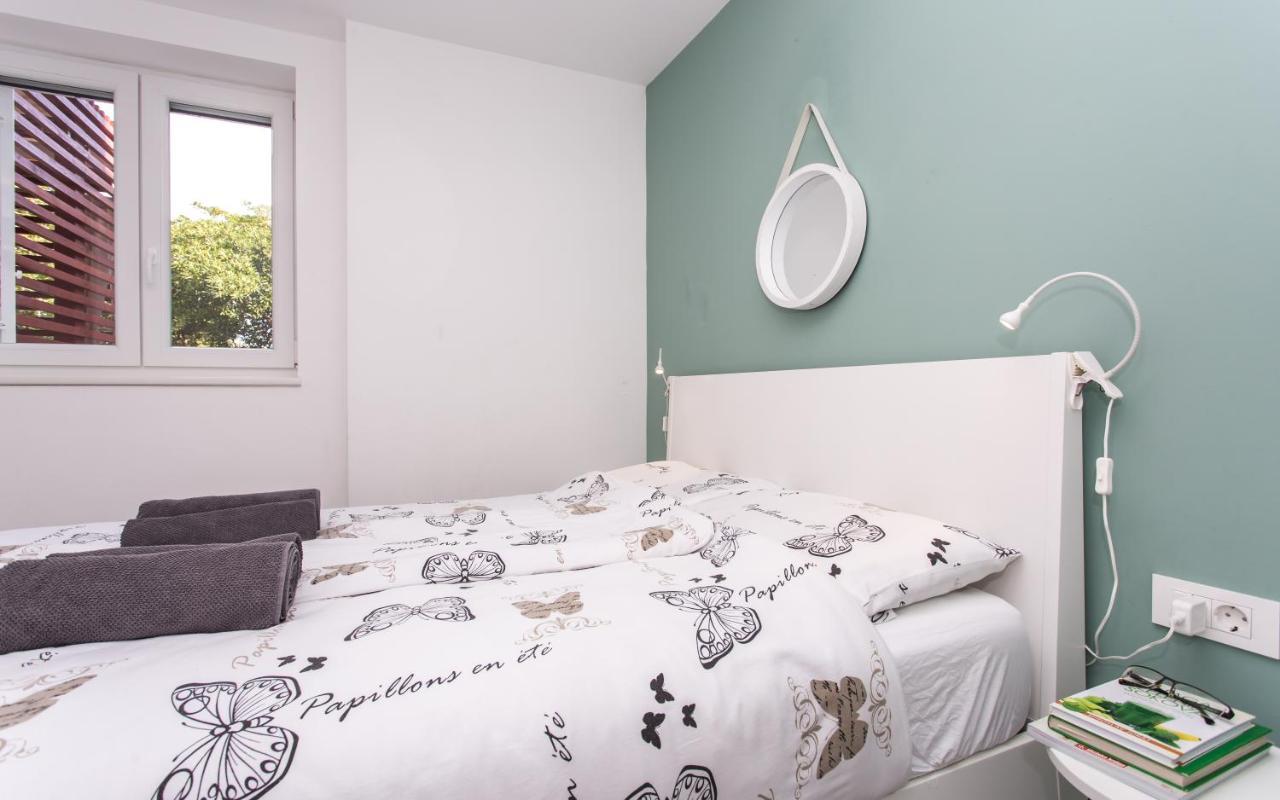 Happy Apartments Baska Екстериор снимка