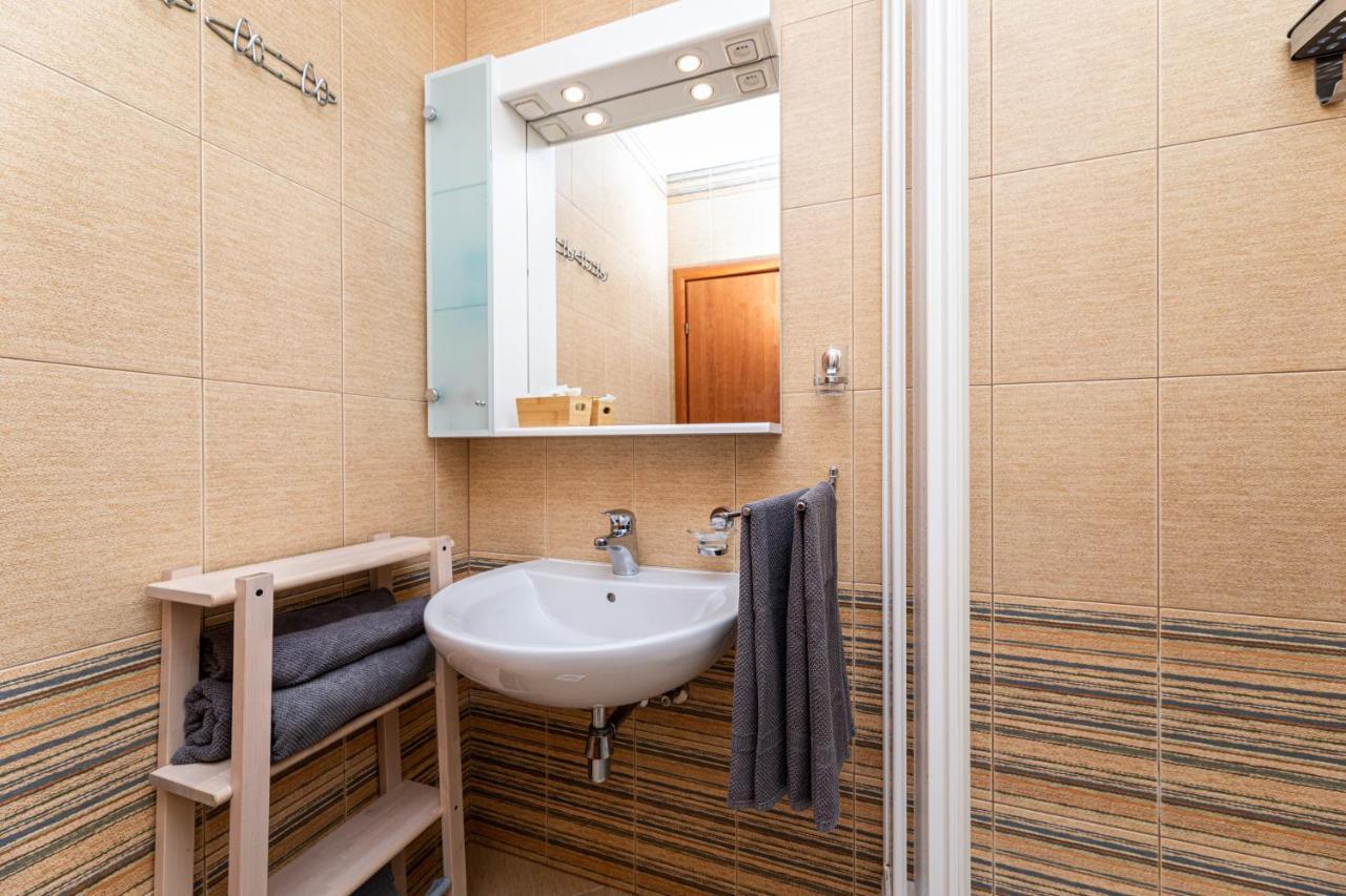 Happy Apartments Baska Екстериор снимка