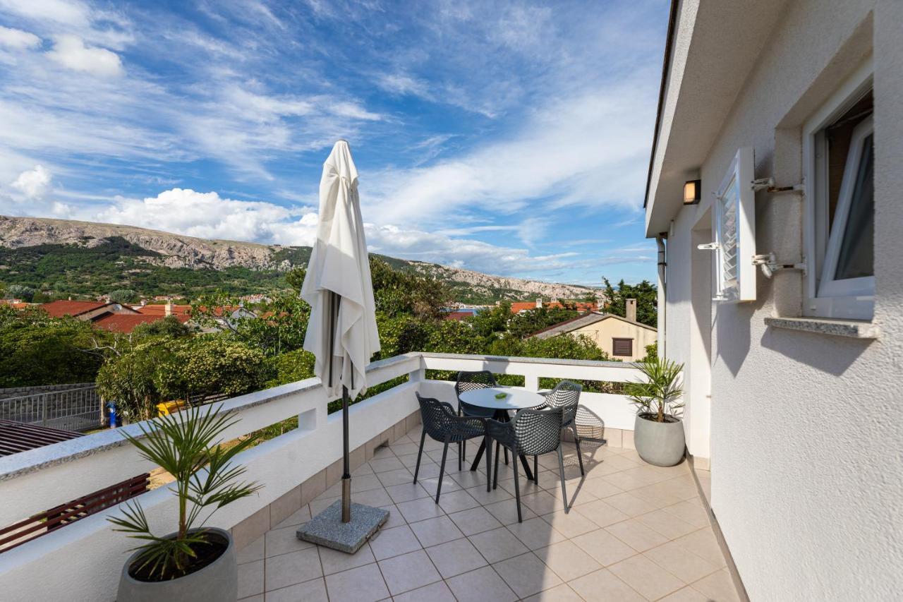 Happy Apartments Baska Екстериор снимка