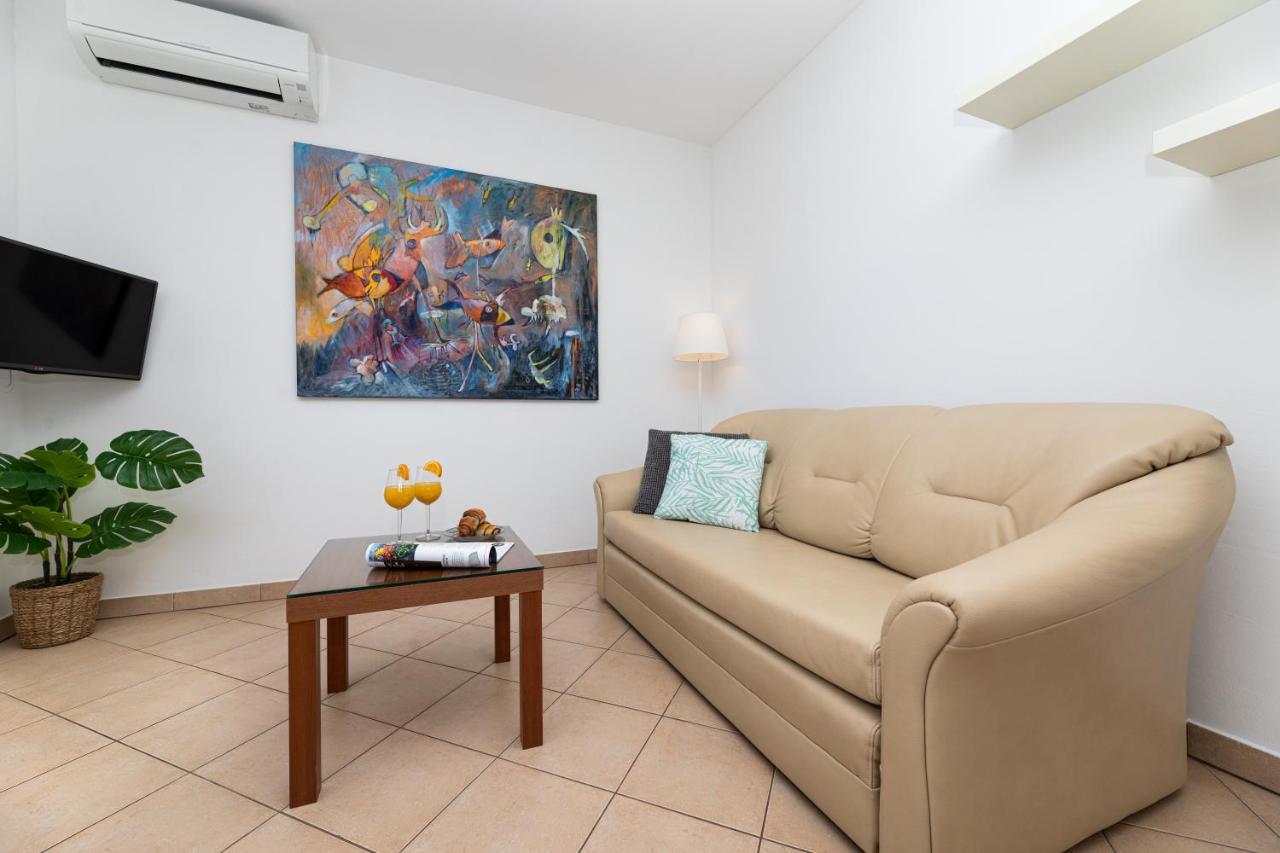 Happy Apartments Baska Екстериор снимка